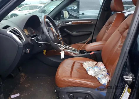 2011 Audi Q5 Premium Plus z USA, uszkodzony, nr VIN WA1LFAFP2BA097117